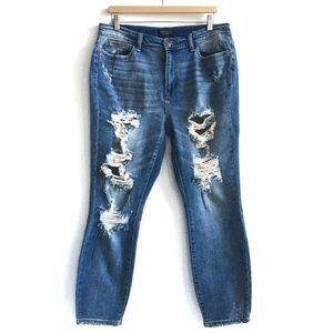 Judy Blue Boyfriend Fit Destroyed Blue Denim Jeans Size 13/31